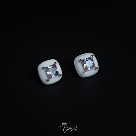 White Minimul Earring - GW -010